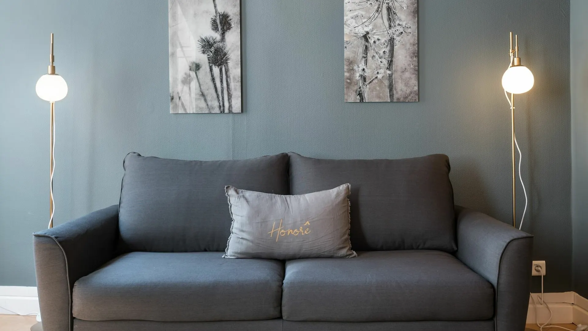 Honore - Hotel Pour Nomades Reveurs - Palais Grillet Lyon